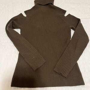 Brand NEW Theory Shoulder Cut Out Sweater